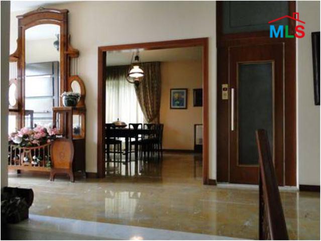 Luxurious Villa For Rent In Bsalim