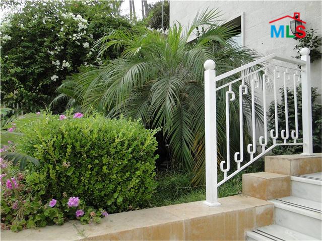 Luxurious Villa For Rent In Bsalim