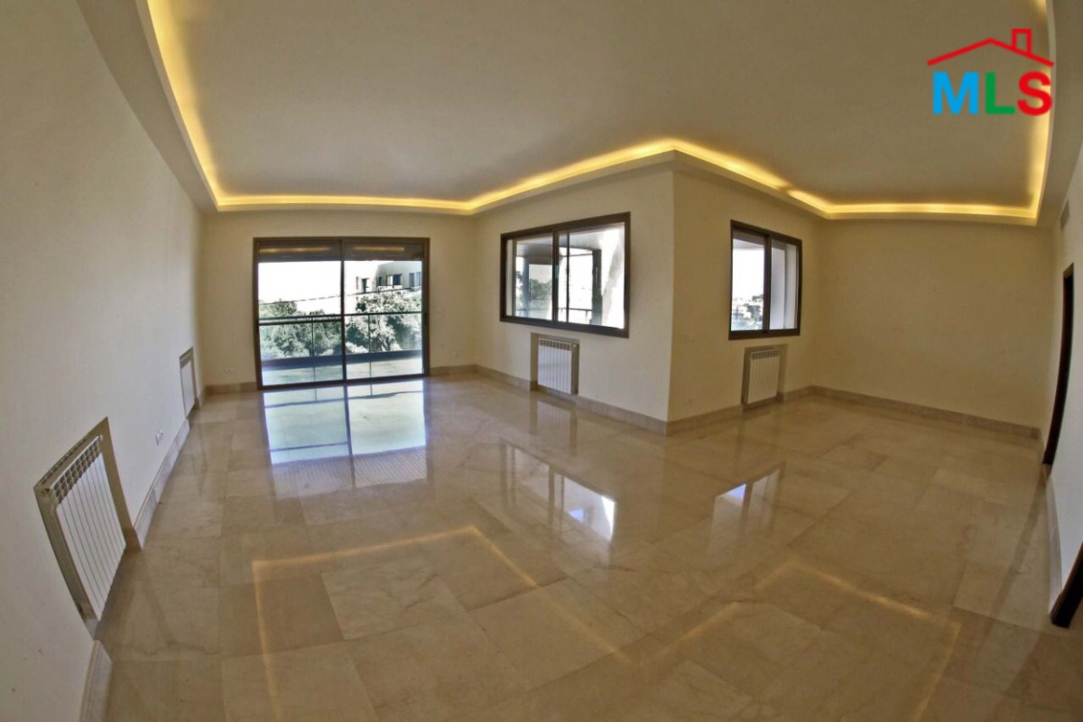 Spacious Furnished Apartment for Rent in Brasilia with Backyard Garden