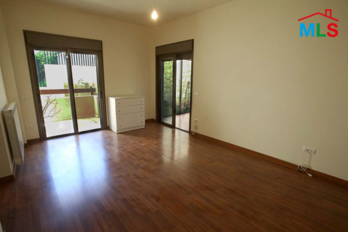 Spacious Furnished Apartment for Rent in Brasilia with Backyard Garden