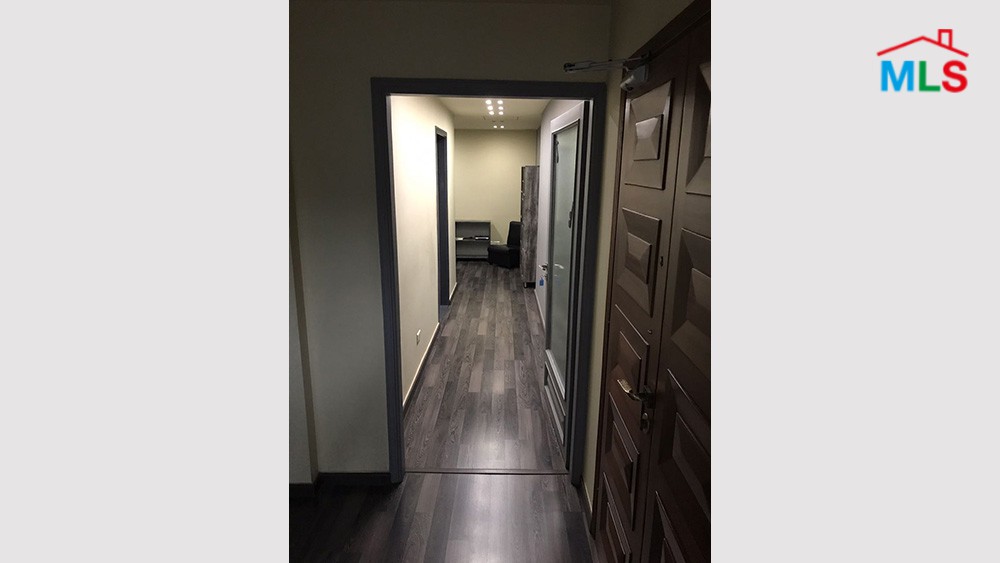 Excellent Condition Office For Rent in Jdeideh