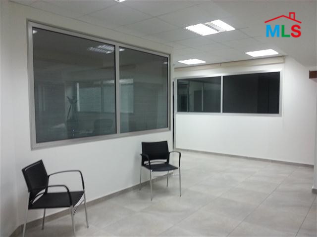 Industrial Grade 1 Warehouse For Rent In Dbayeh With High Ceiling