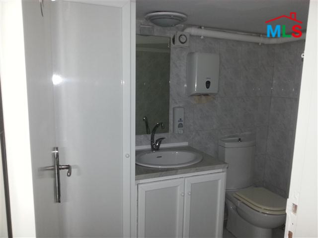 Industrial Grade 1 Warehouse For Rent In Dbayeh With High Ceiling