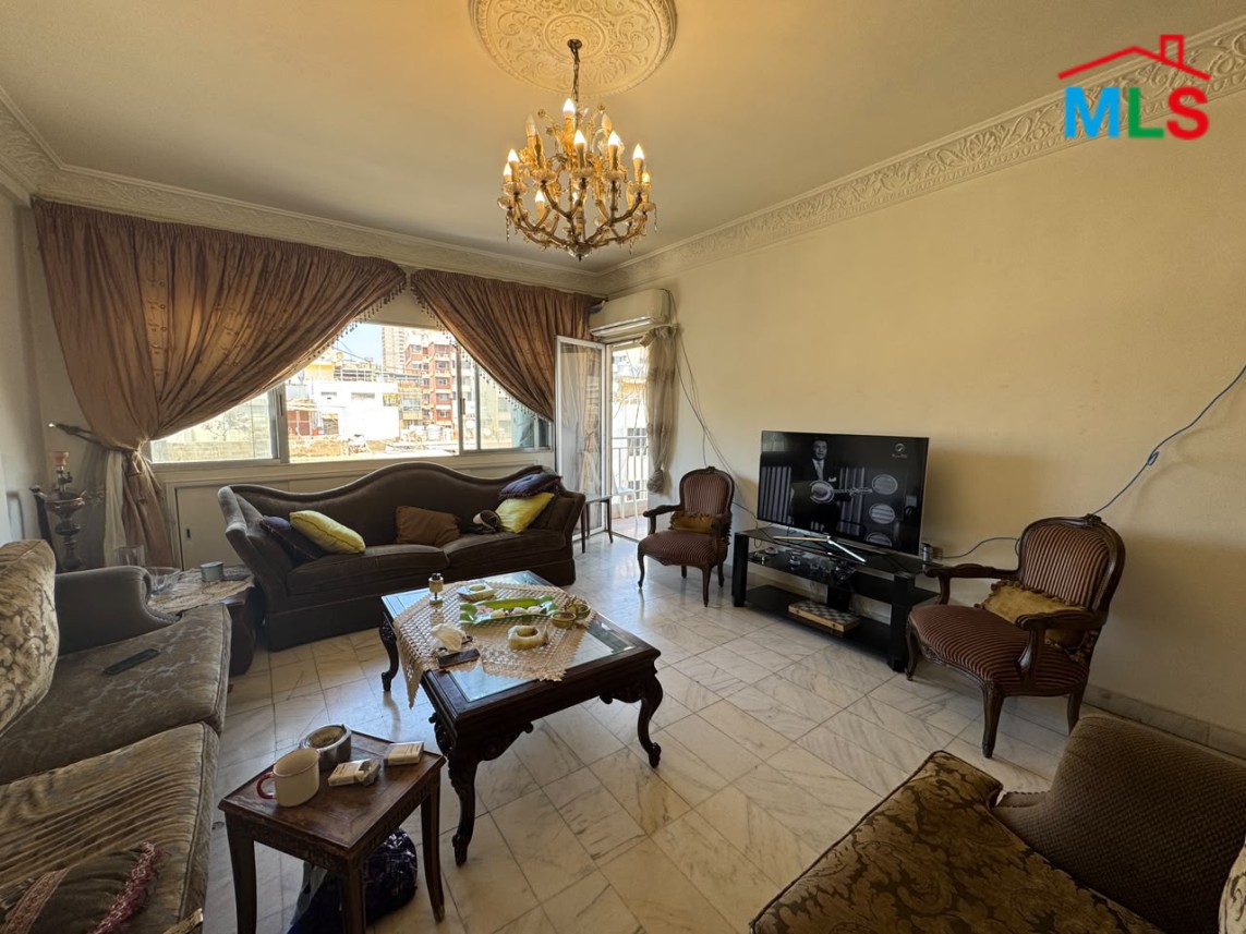 Bright Apartment For Sale in Msaytbeh, Beirut