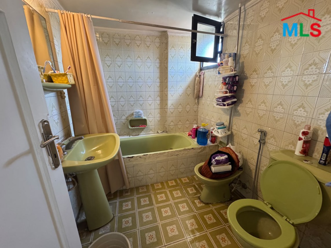 Bright Apartment For Sale in Msaytbeh, Beirut