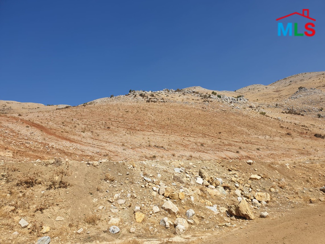 235,339 SQM Land With Mountain View For Sale in Falougha
