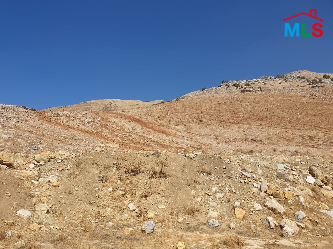 235,339 SQM Land With Mountain View For Sale in Falougha
