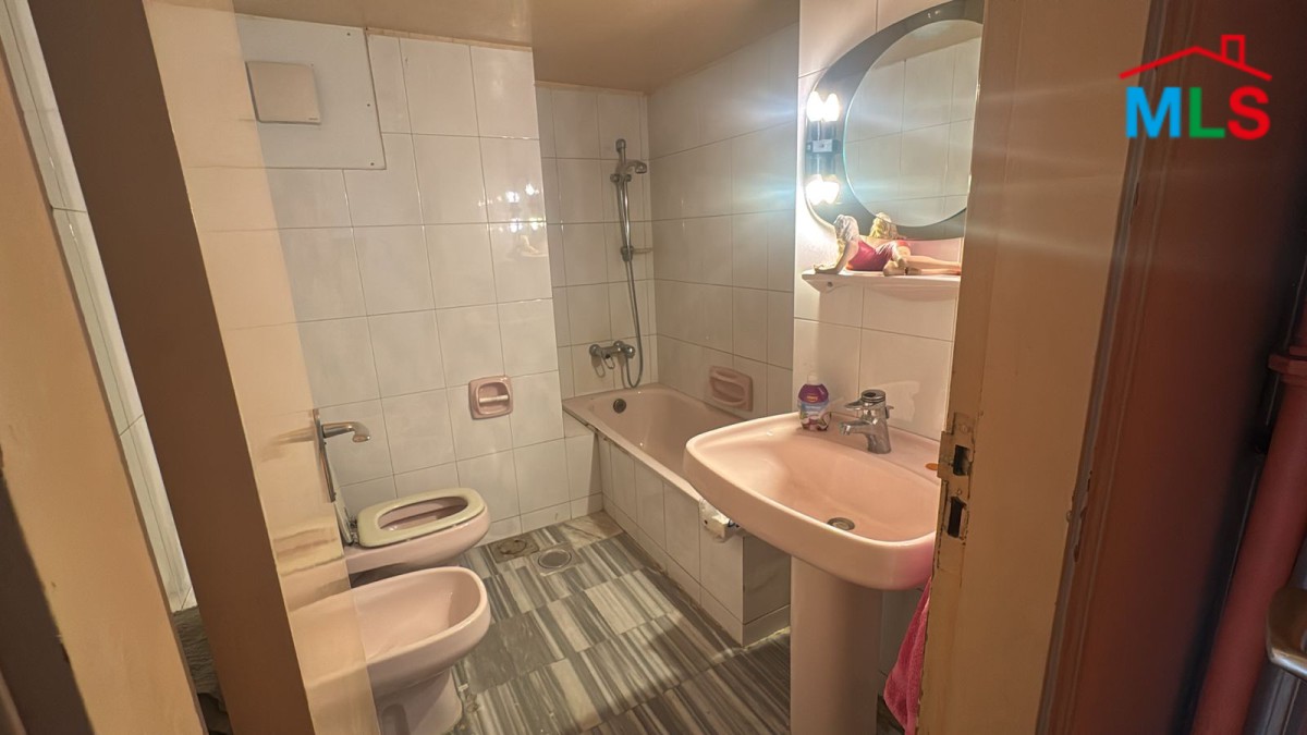 High Potential 3-Bedroom Apartment For Sale in Achrafieh, Carré D'or