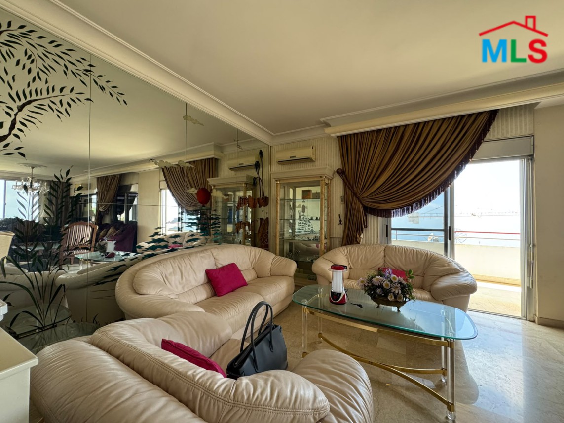 3 Bedrooms Apartment with Sea View For Sale in Beit Meri