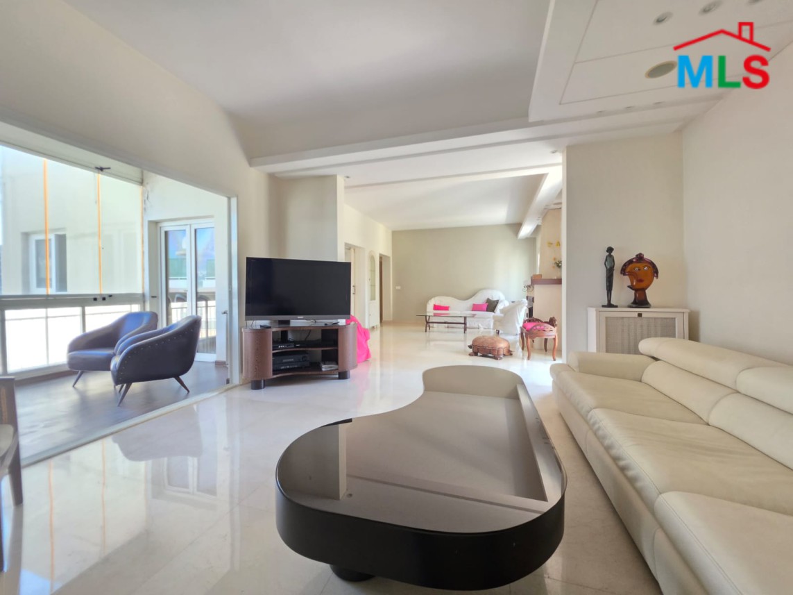 Furnished Spacious Apartment for Sale in Achrafieh, Sioufi