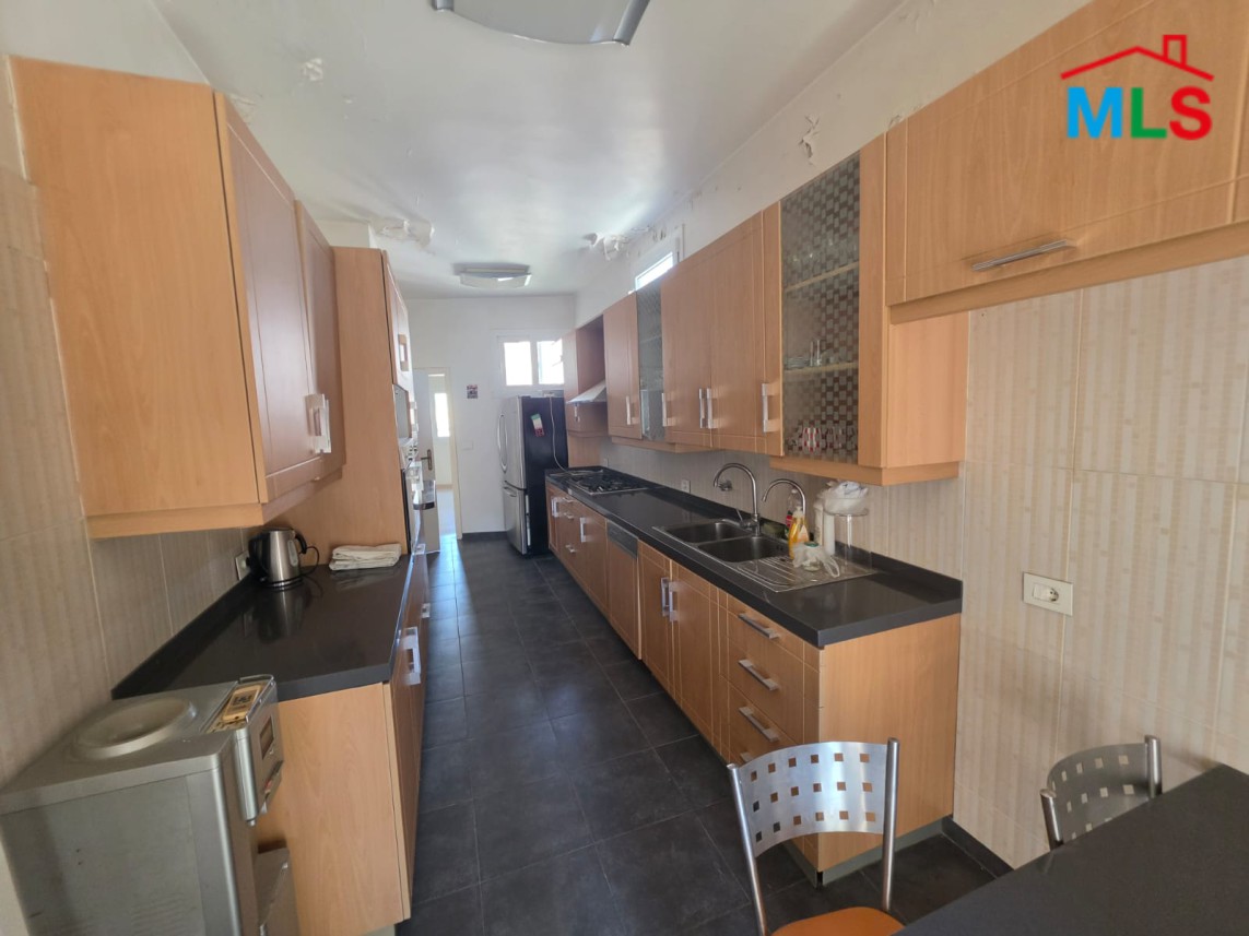 Furnished Spacious Apartment for Sale in Achrafieh, Sioufi