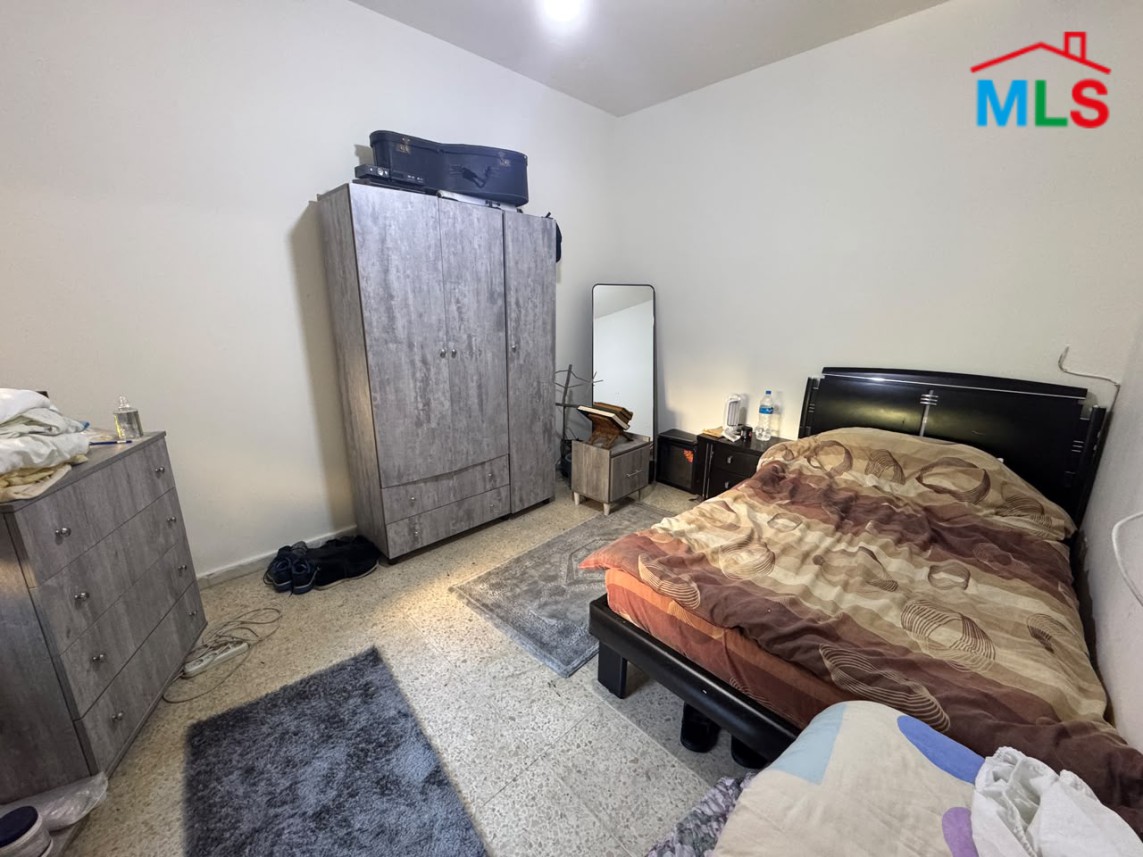 Cozy Apartment For Sale in Burj Abi Haidar, Beirut