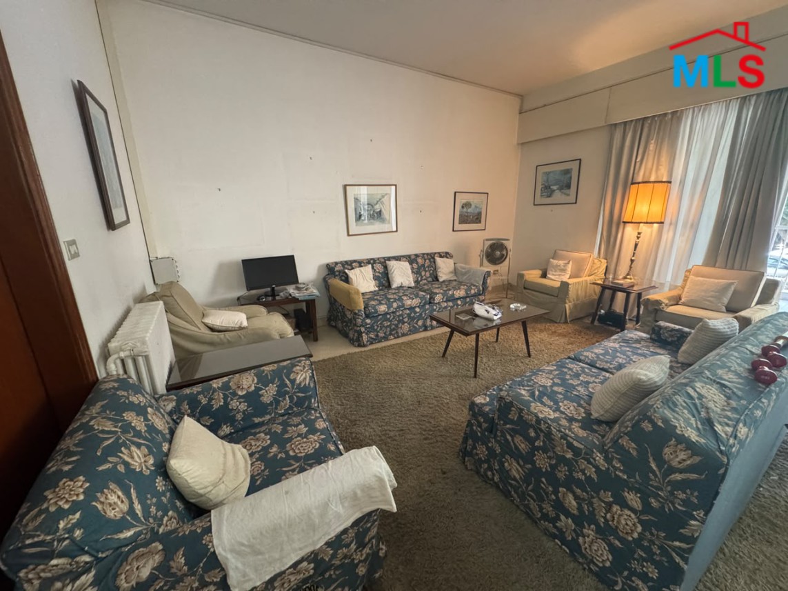 3-Bedroom Apartment For Sale in Hamra, Ras Beirut