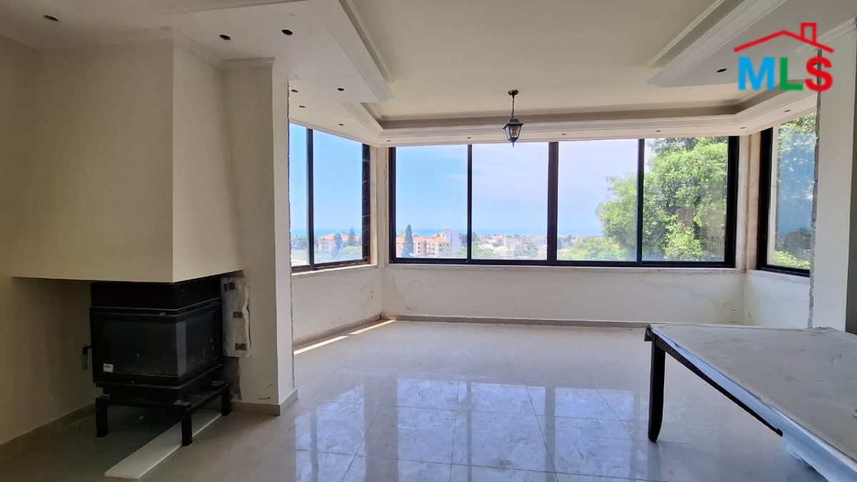 6 Bedrooms Villa With Sea View In A Calm Area For Sale in Amchit
