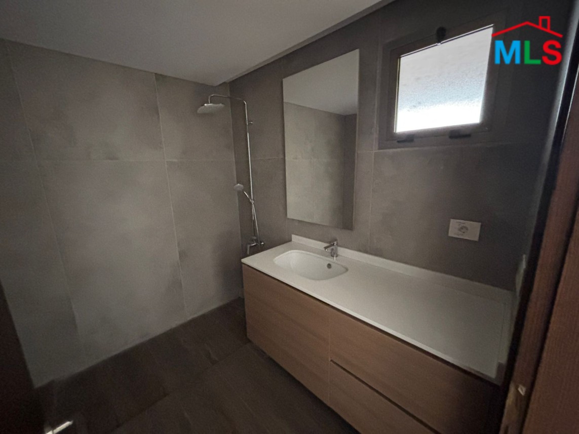 Spacious Brand New Apartment For Sale in Kornet Chehwan