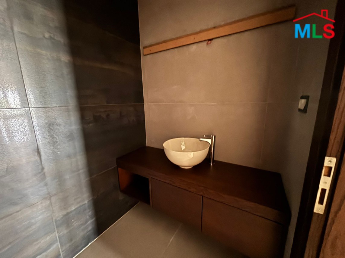 Spacious Brand New Apartment For Sale in Kornet Chehwan