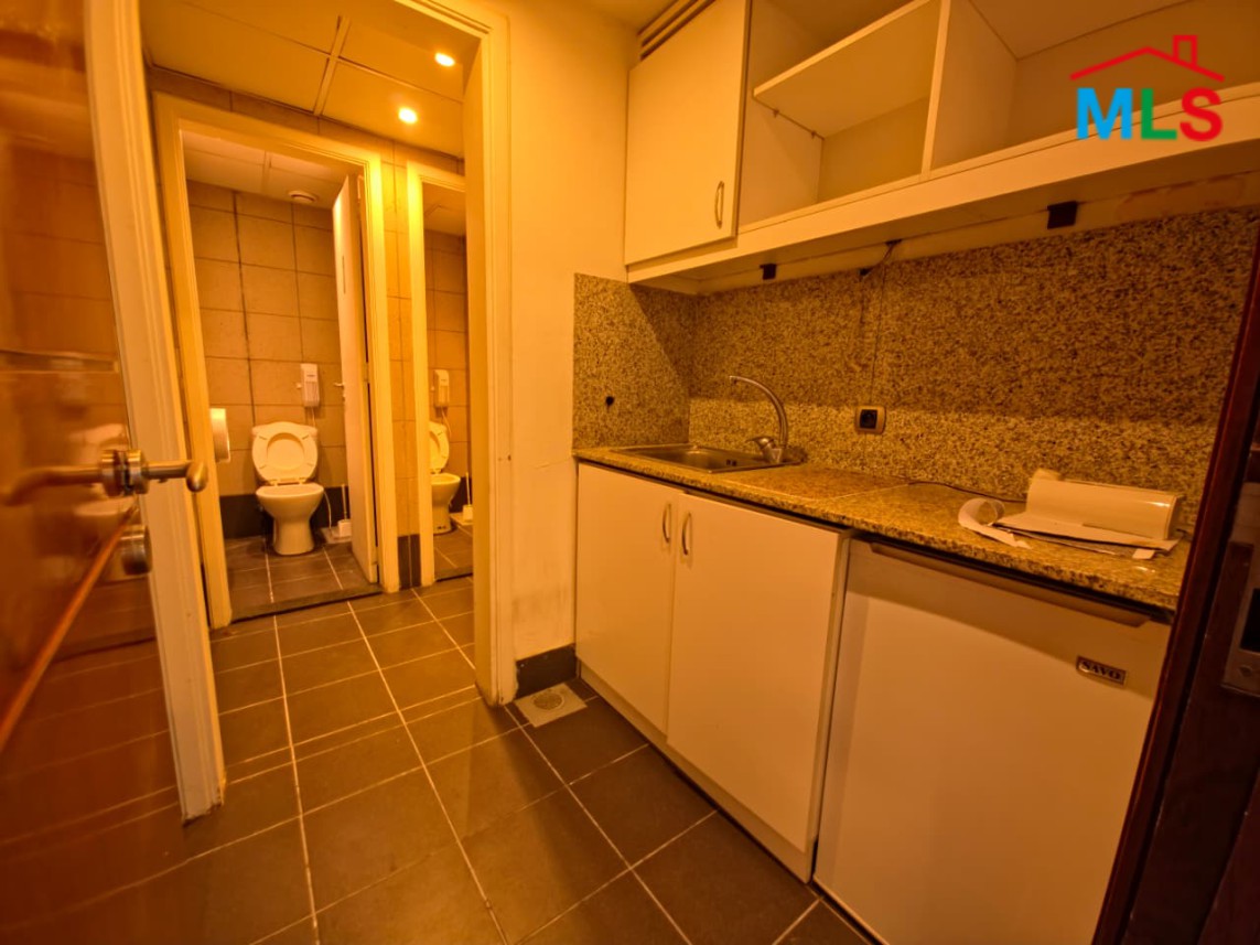 Office In a Prime Location For Sale In Achrafieh, Tabaris