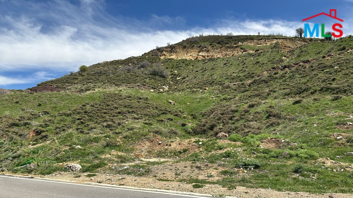 2,240 SQM Land For Sale in Tannourine, Harissa