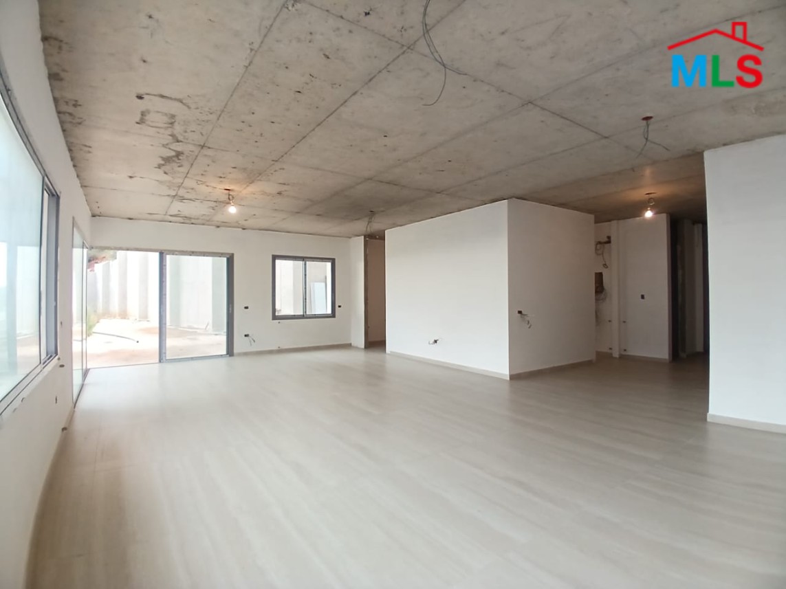 Spacious apartment with Terrace and garden For Sale in Byiada