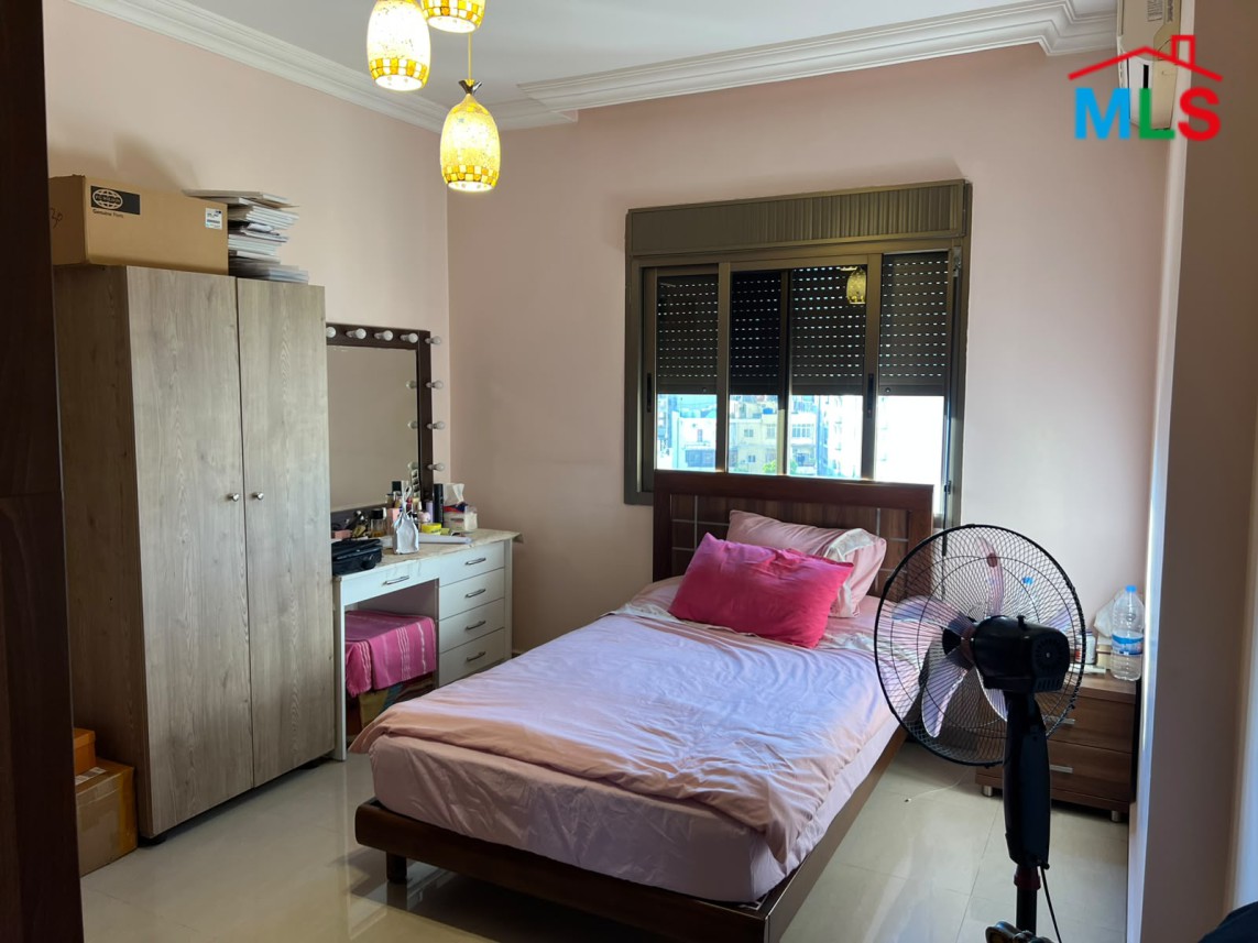 3 Bedrooms Apartment For Sale in Furn El Chebbak