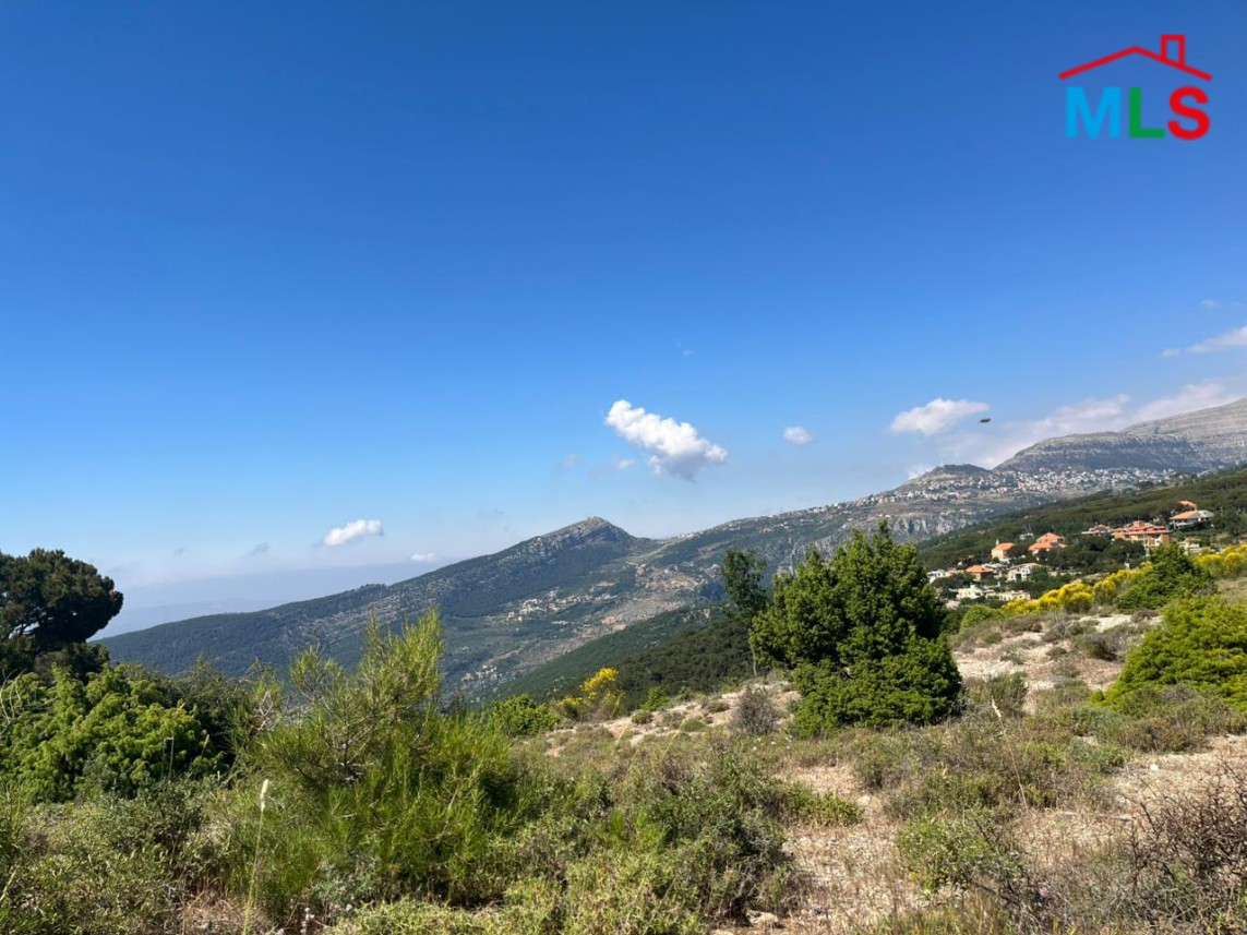 3,711 SQM Land with Mountain View For Sale in Bcharre