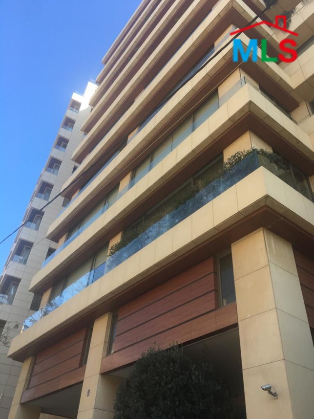 High-End & Beautifully Designed Apartment in Achrafieh, Sodeco