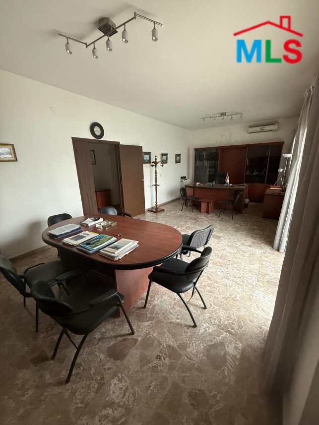Spacious Office For Sale in Prime Location in Sad El Baouchriye