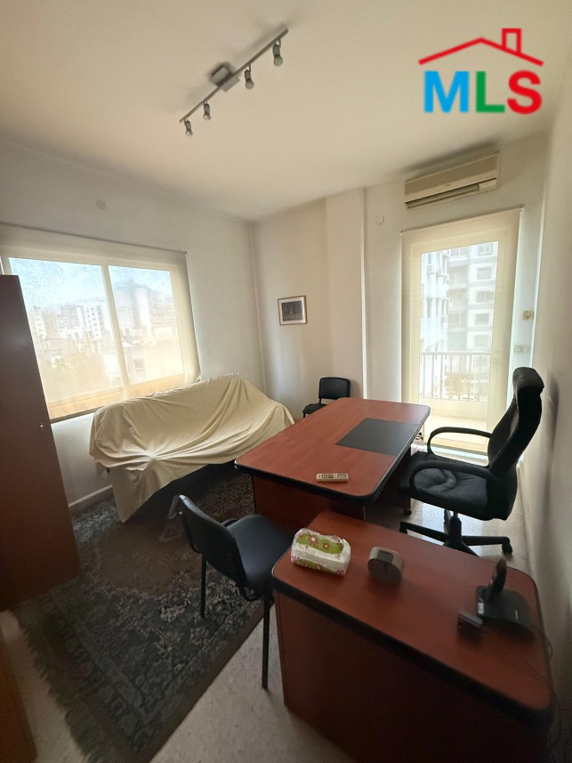 Spacious Office For Sale in Prime Location in Sad El Baouchriye