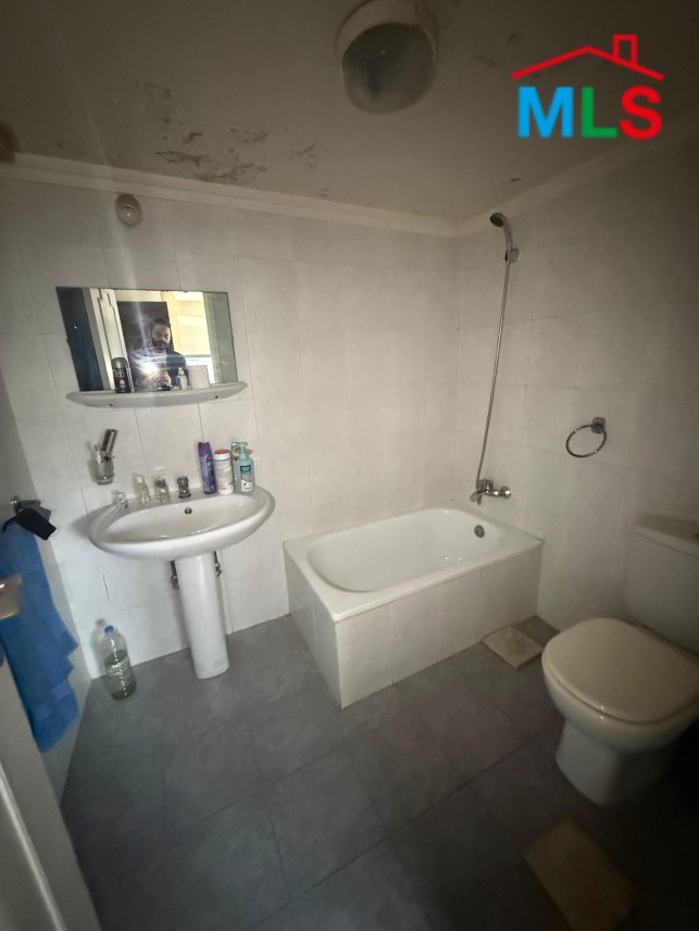 Spacious Office For Sale in Prime Location in Sad El Baouchriye