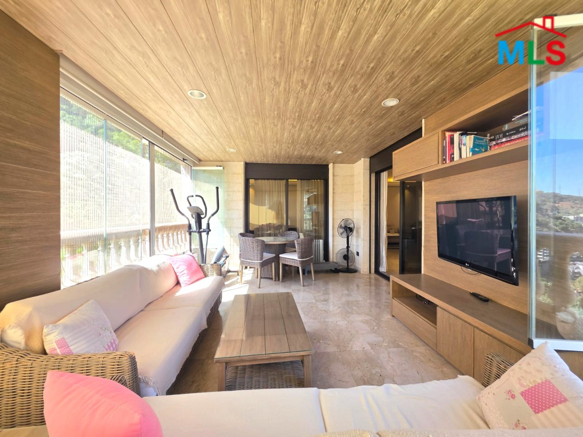 Luxurious & Spacious 3 Bedrooms Apartment For Sale in Bsous