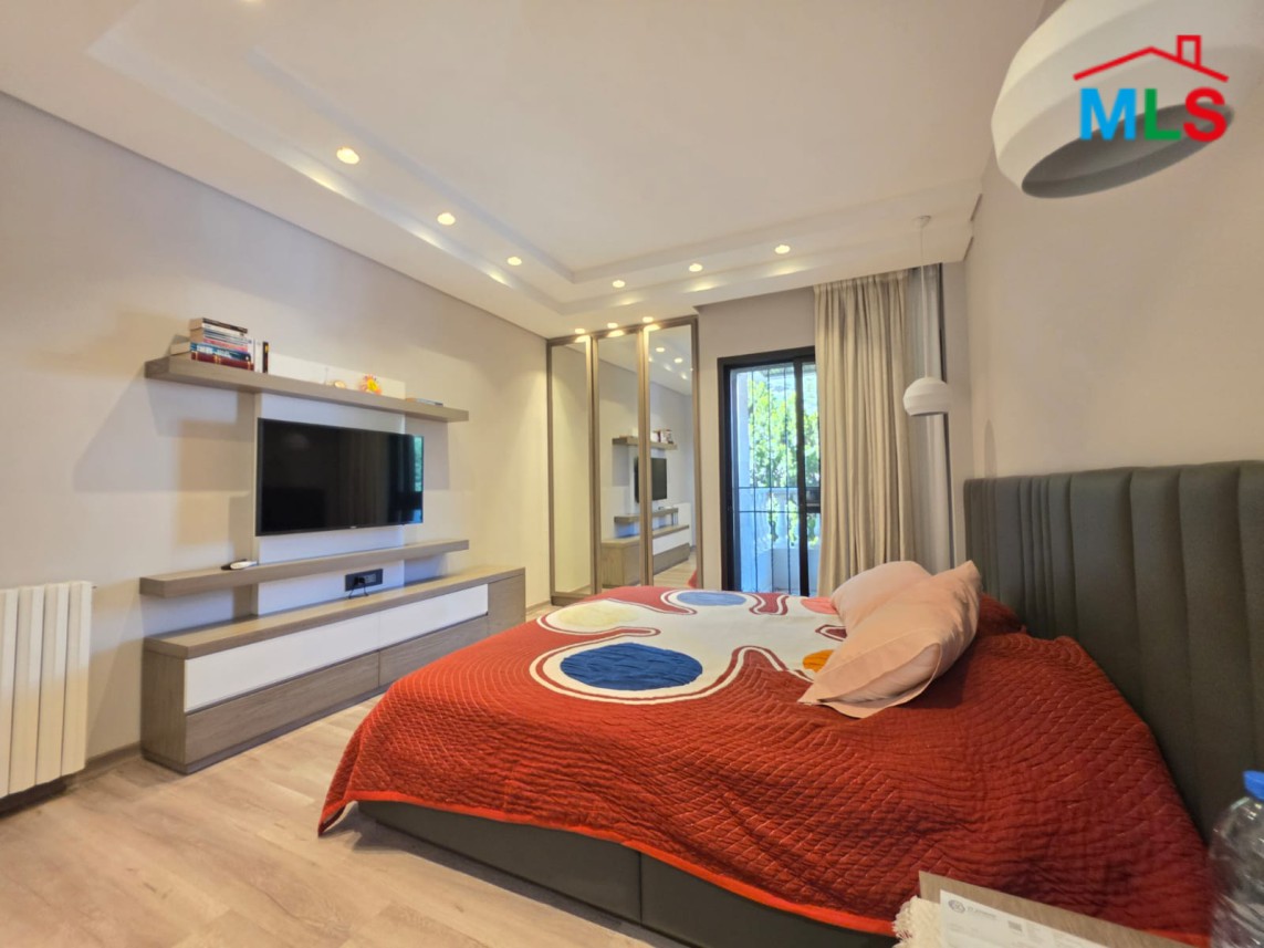 Luxurious & Spacious 3 Bedrooms Apartment For Sale in Bsous