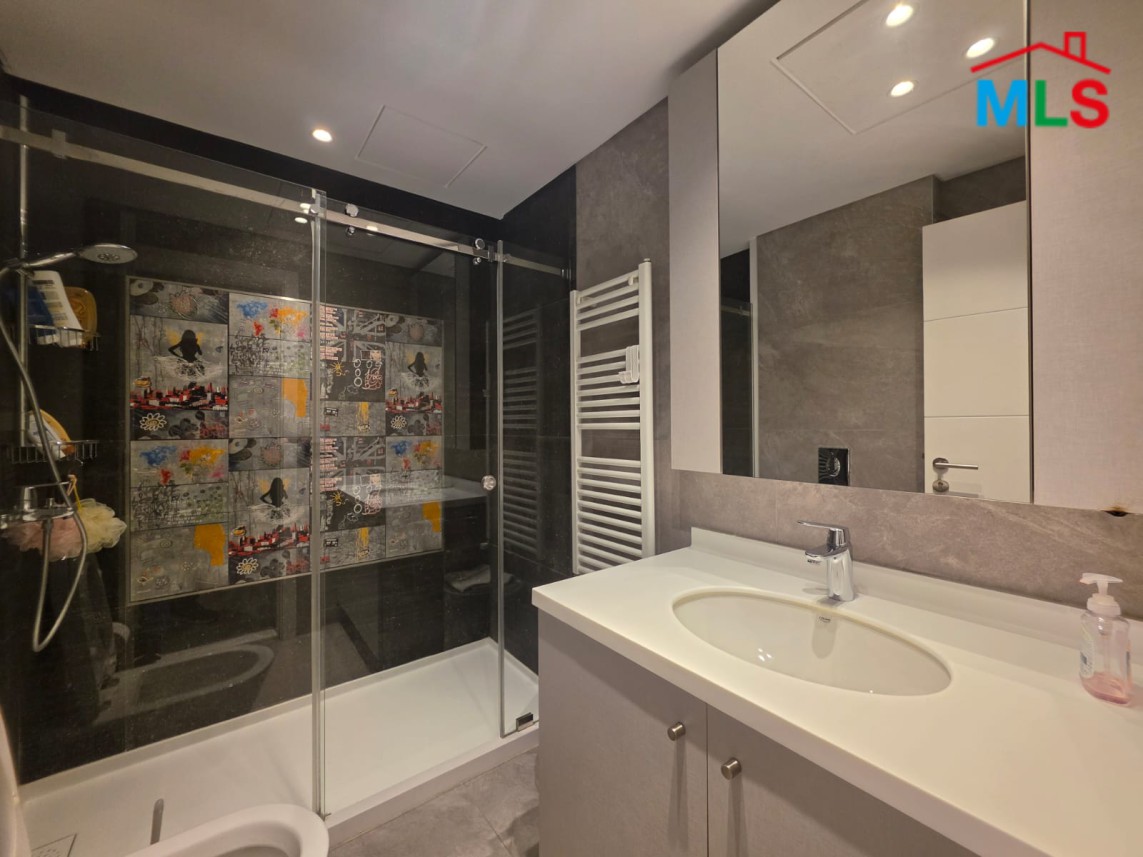 Luxurious & Spacious 3 Bedrooms Apartment For Sale in Bsous