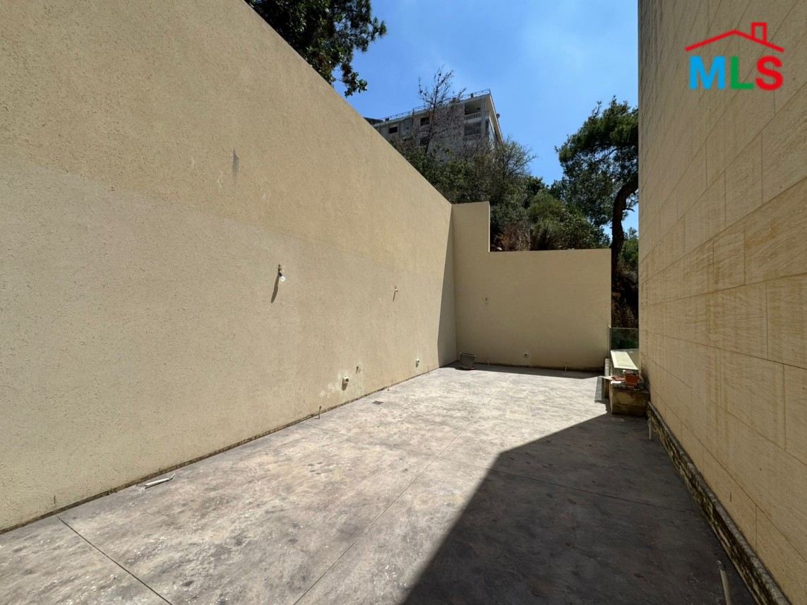 Apartment with Unblockable Mountain View For Sale in Monteverde