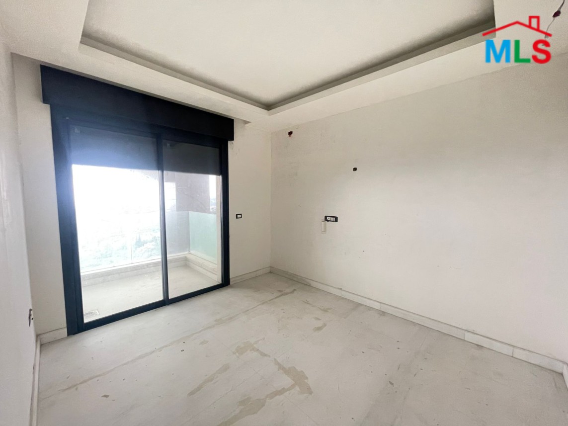 Villa With Sea View For Sale in Aley