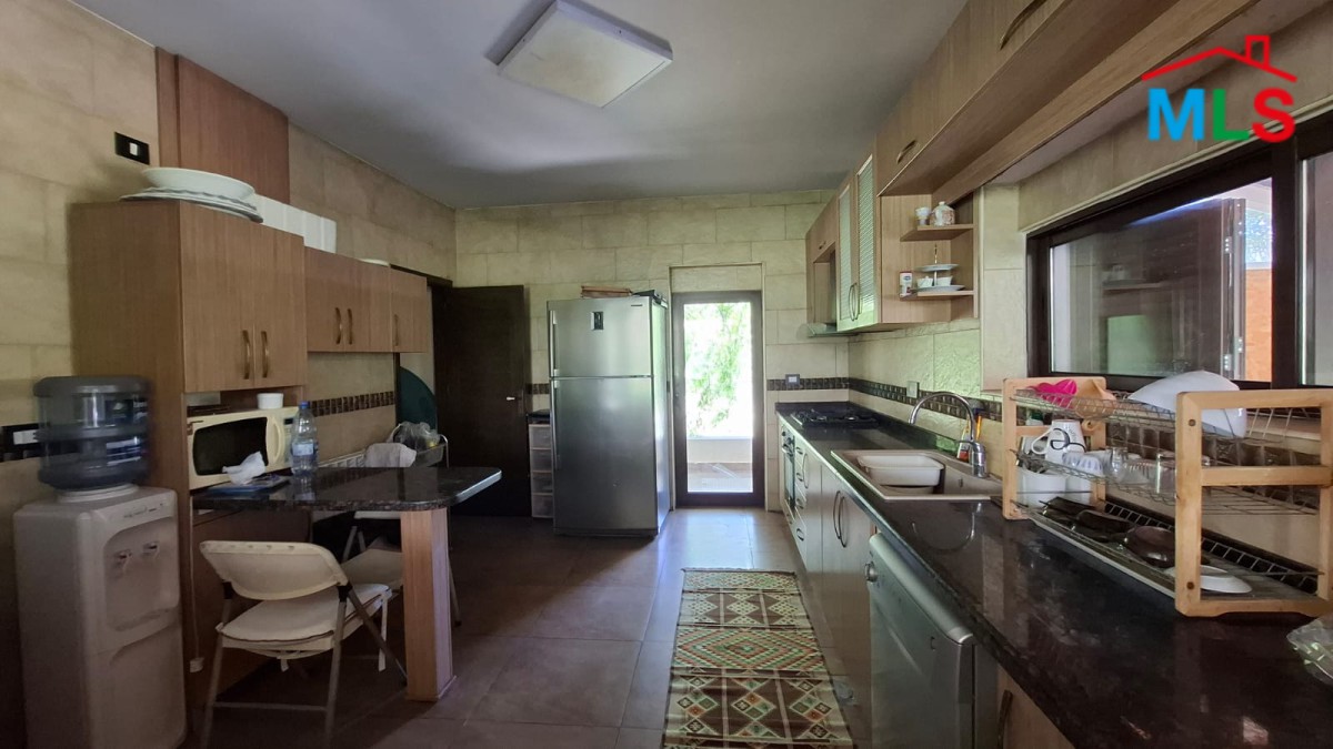 Villa With A Big Land For Sale in Laqlouq