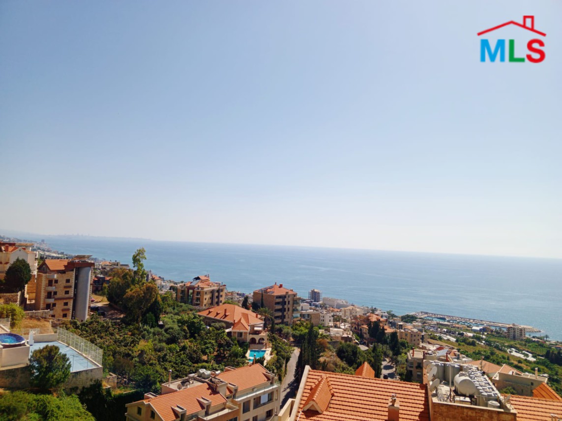 3 Bedrooms Duplex With Sea And Mountain View For Sale in Halat