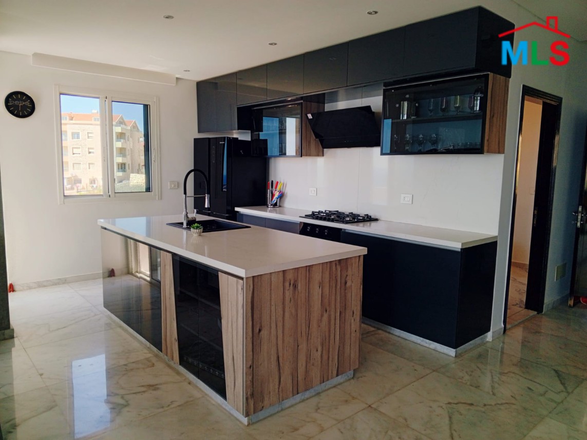 3 Bedrooms Duplex With Sea And Mountain View For Sale in Halat