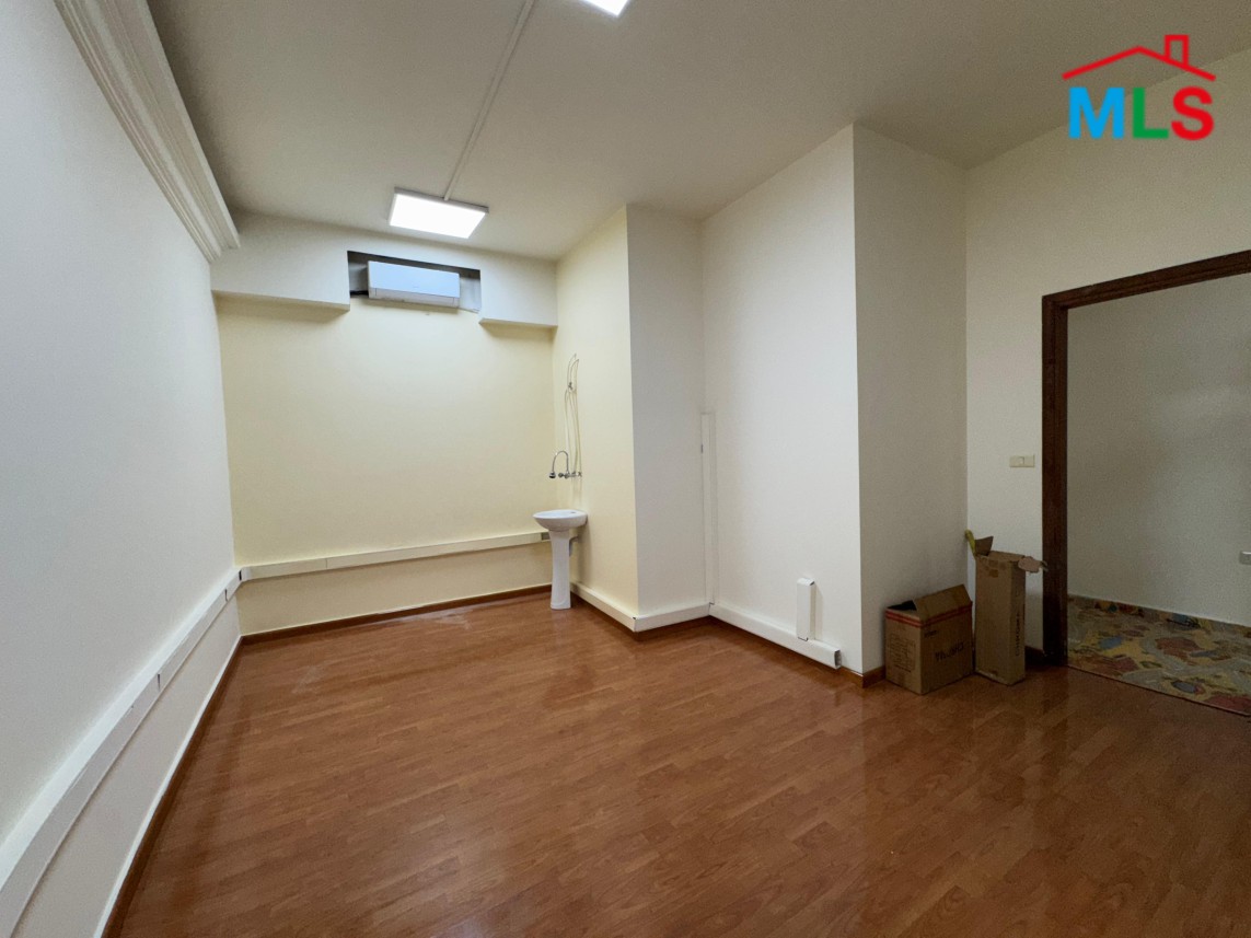 Fully Renovated Shop in A Prime Location For Sale in Mansourieh