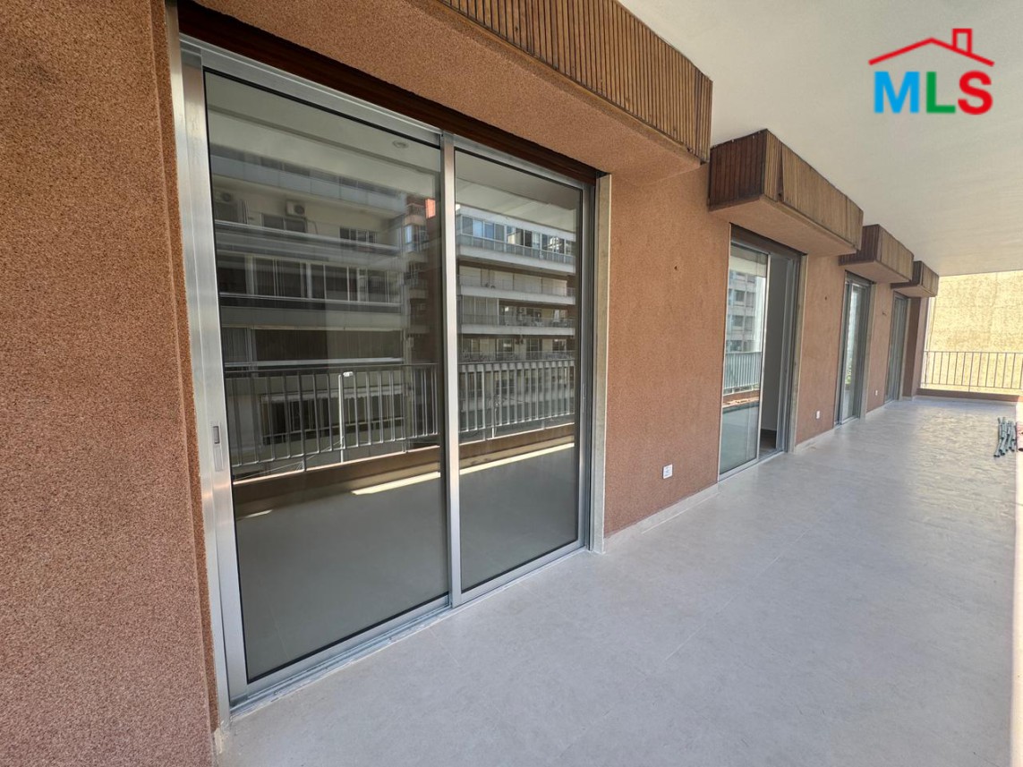 Fully Renovated Apartment For Sale in Koraytem, Ras Beirut
