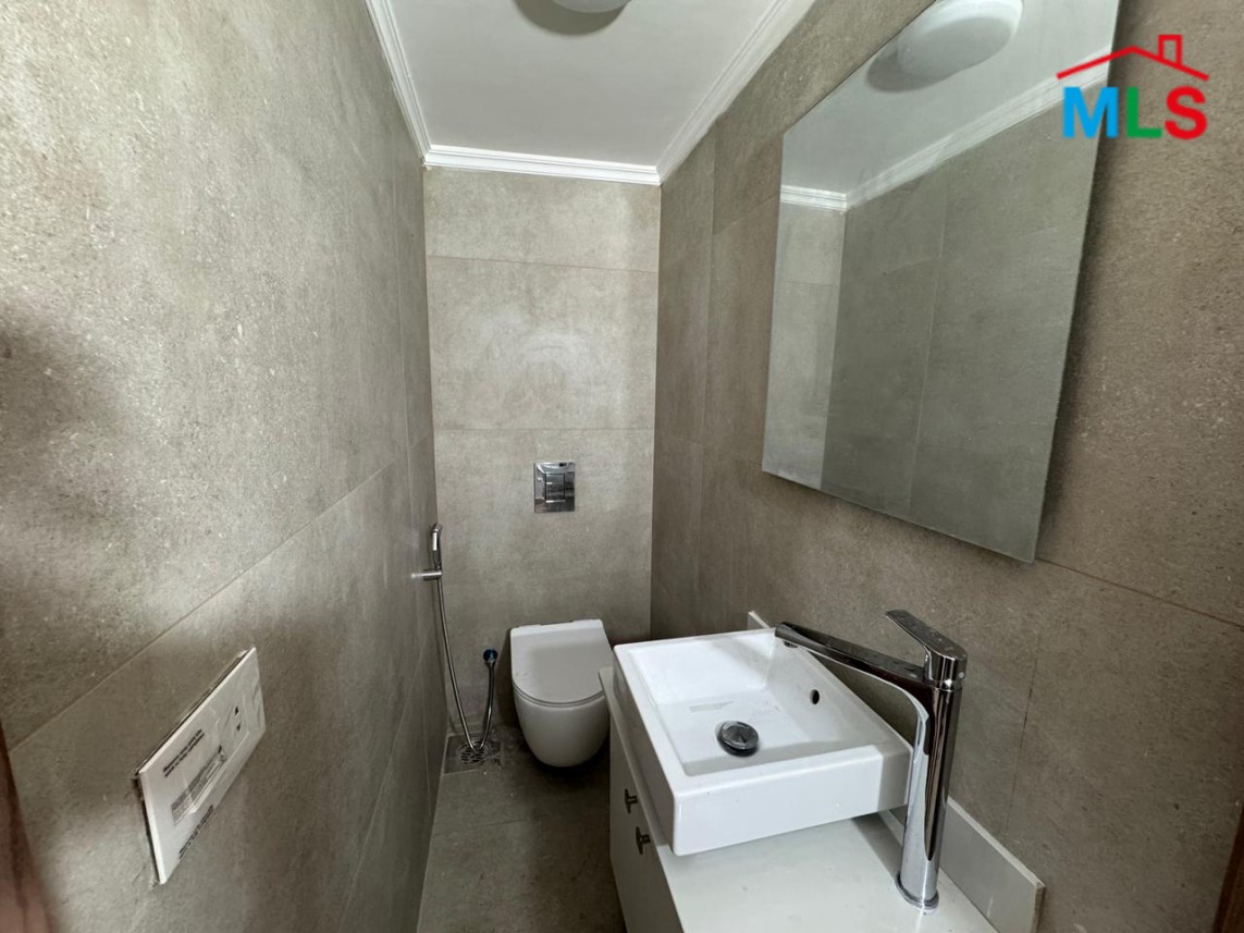 Fully Renovated Apartment For Sale in Koraytem, Ras Beirut