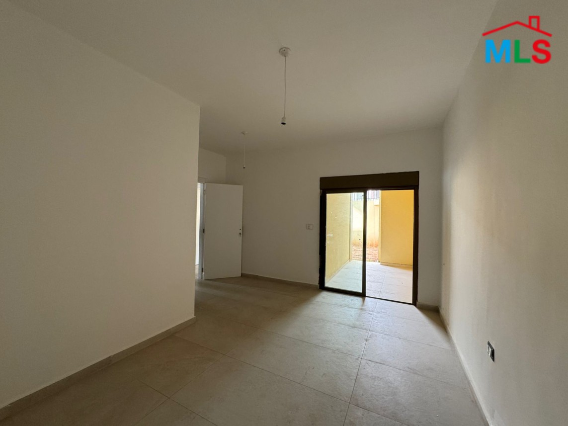 3 Bedrooms Brand New Apartment For Sale in Jouret Al Ballout