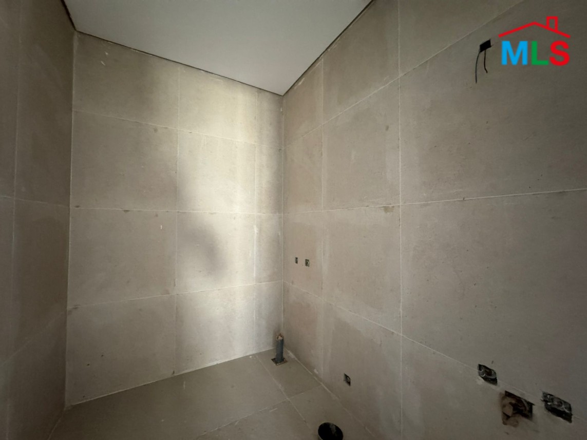 3 Bedrooms Brand New Apartment For Sale in Jouret Al Ballout