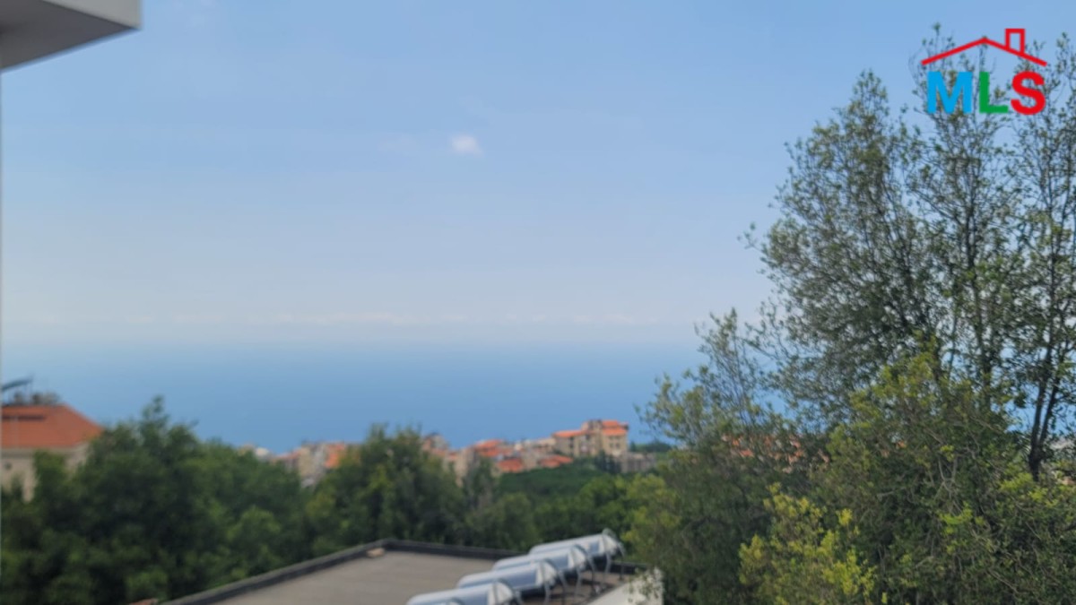 A 806 SQM Land For Sale in Prestigious Area in Ajaltoun