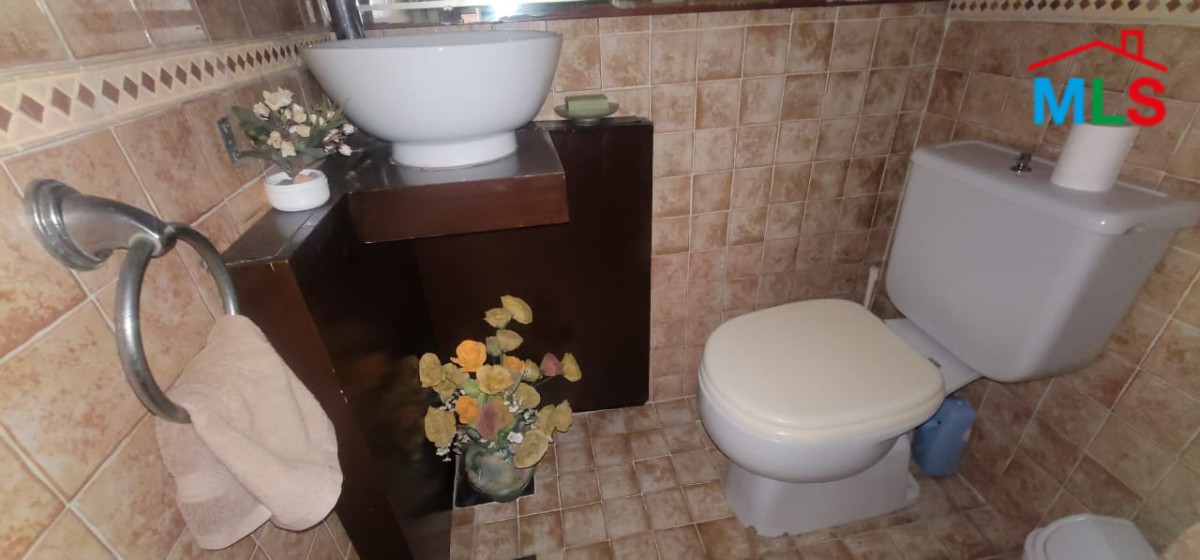 An Apartment For Sale in A Prime Location in Adonis