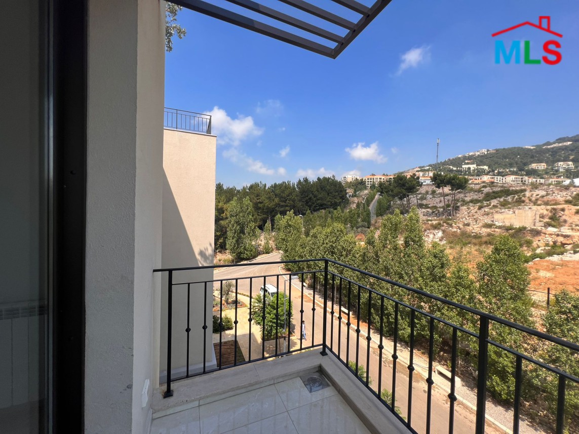 Duplex with a Nice View For Sale in Beit Misk