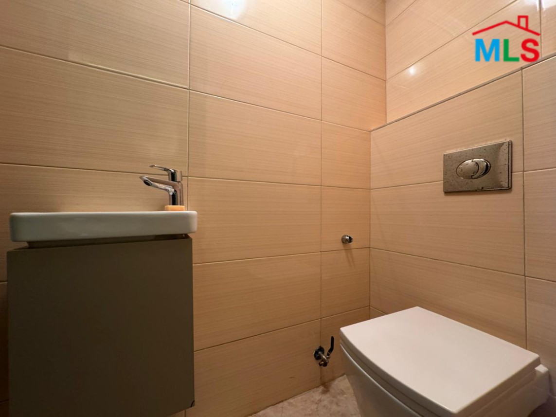 Fully Decorated and Semi Furnished Apartment For Sale in Dawhet Aramoun