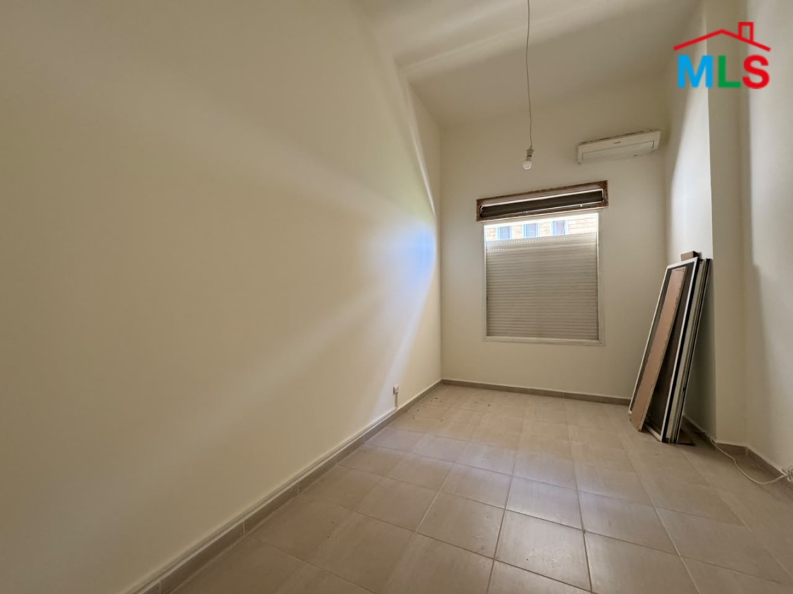 Apartment in a Prime Location Unlockable Mountain View For Sale in Beit Meri