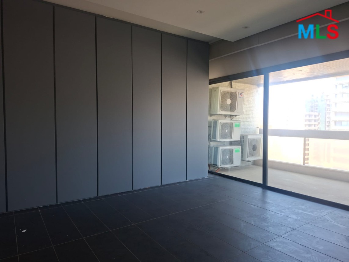 High-End Apartment with Panoramic Sea View For Sale in Ramlet Al Bayda