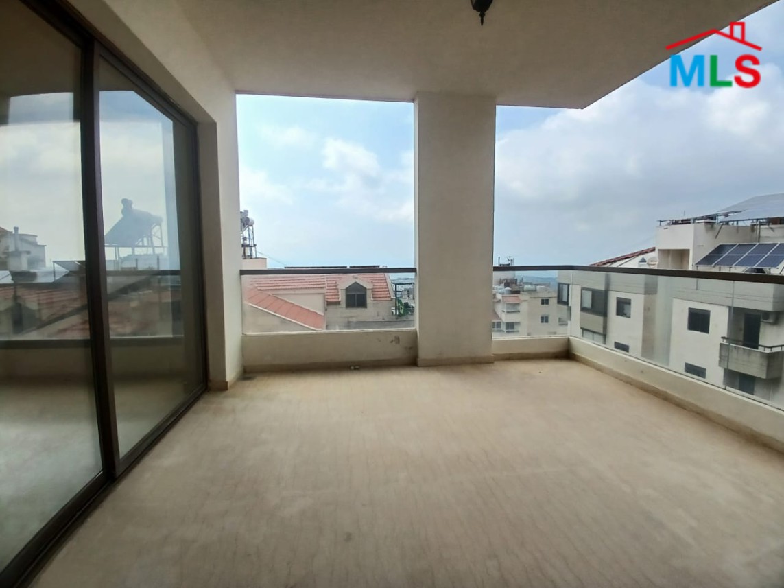 Duplex With a Nice View For Sale in Mazraat Yachouh