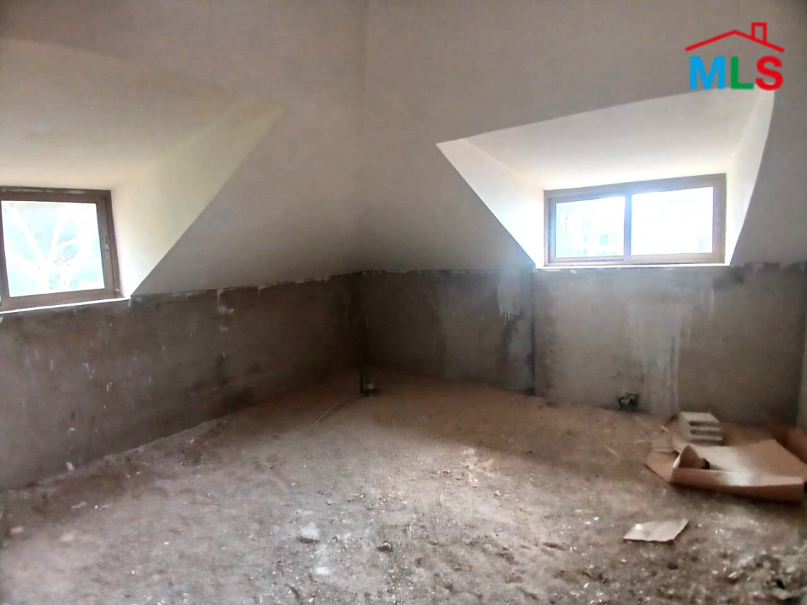 Duplex With a Nice View For Sale in Mazraat Yachouh